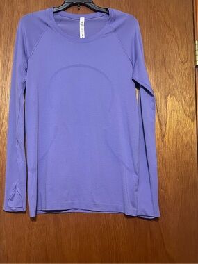Lululemon Top.